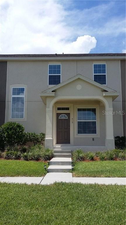 513 Juniper Springs Dr, Groveland, FL 34736