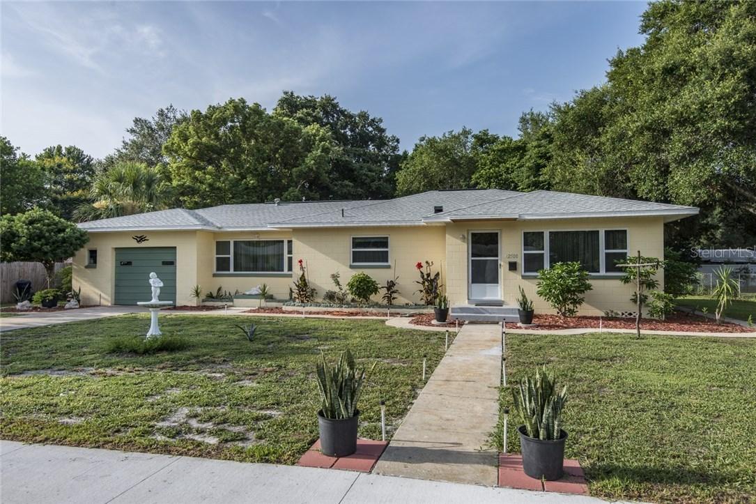 2500 Eastland Rd., Mount Dora, FL 32757