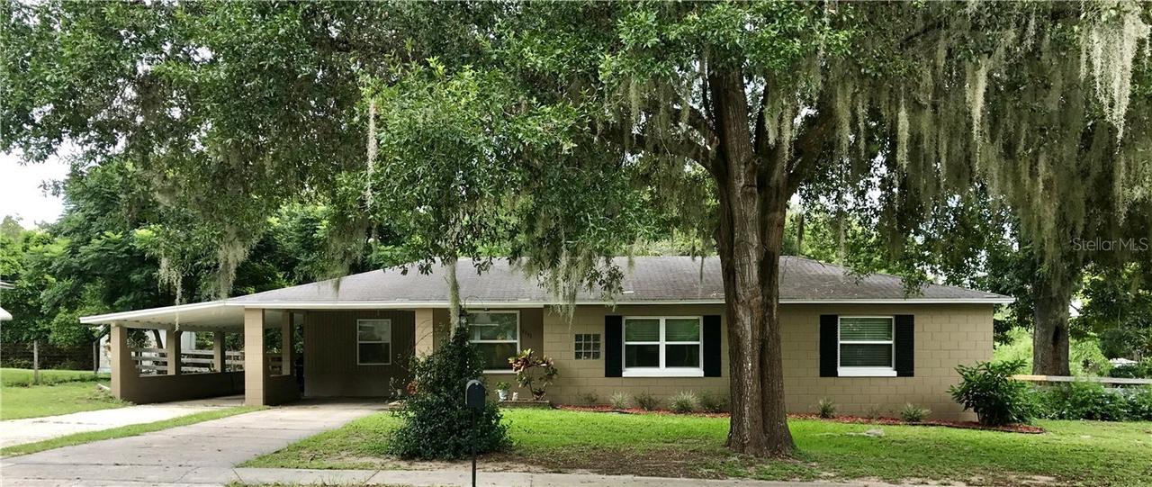 1111 N Palmetto Cir., Eustis, FL 32726