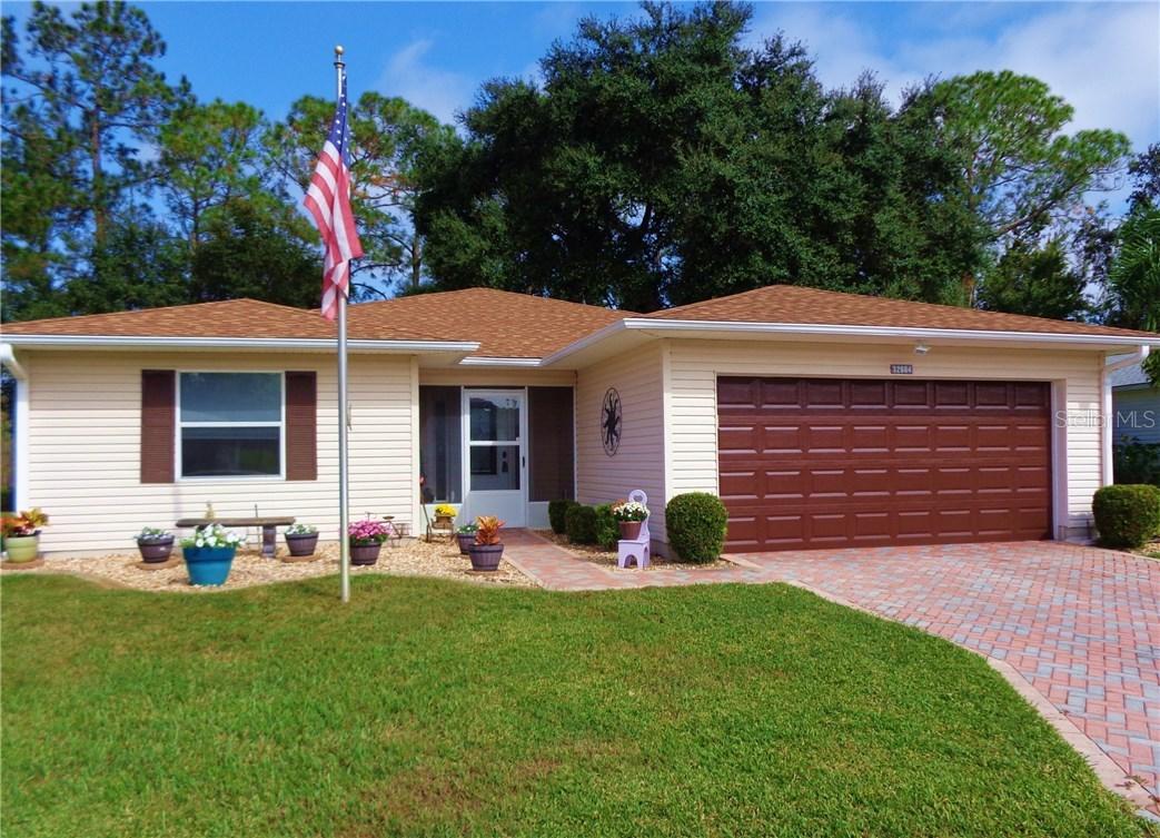 32664 Oak Park Dr., Leesburg, FL 34748