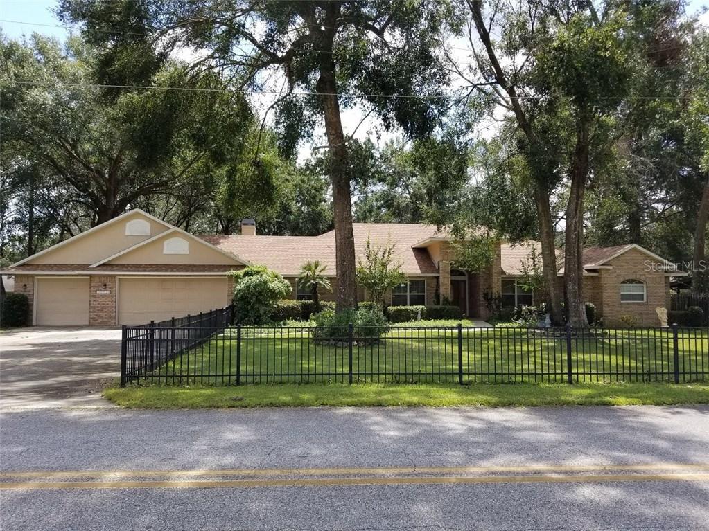 30926 Prestwick Ave., Sorrento, FL 32776