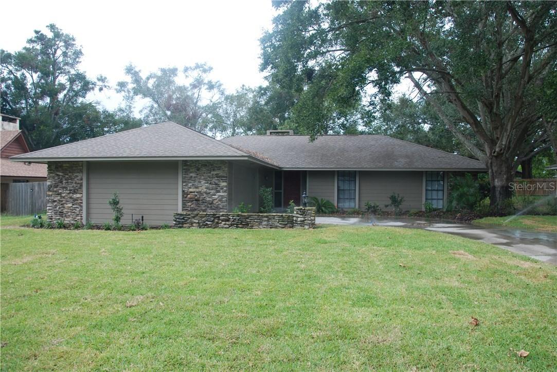 2511 Waycross Ave., Eustis, FL 32726