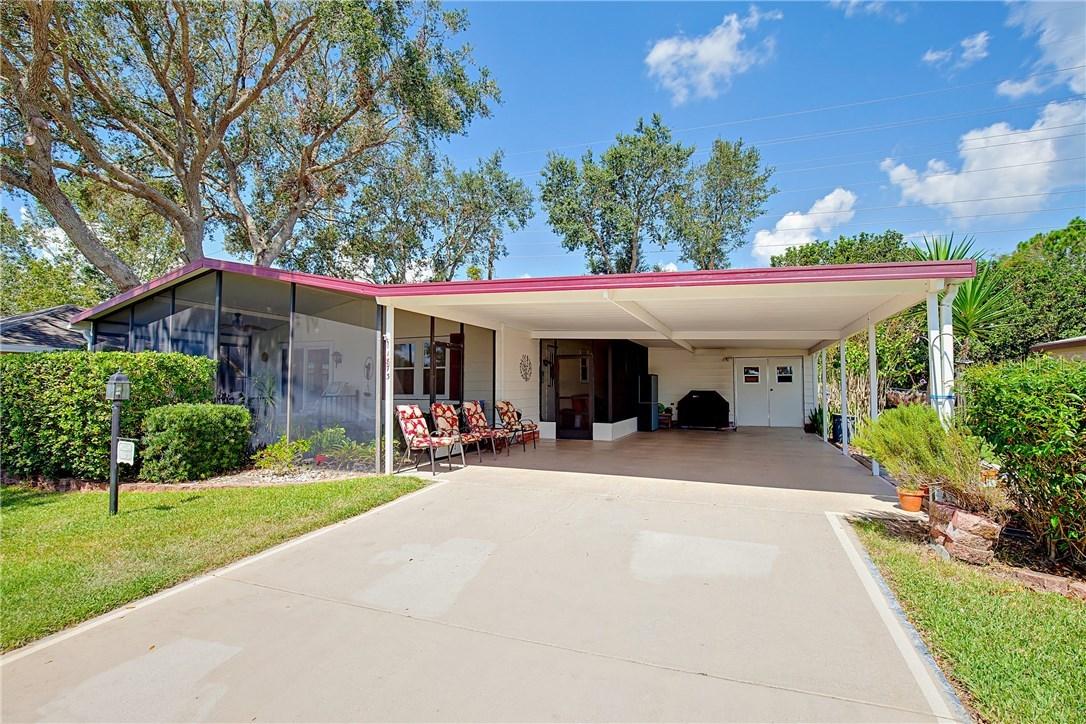 1873 W Schwartz Blvd., The Villages, FL 32159