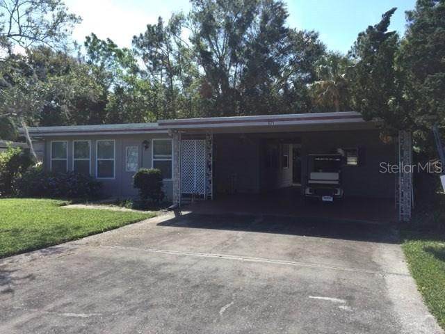 671 Buccaneer Blvd., Tavares, FL 32778