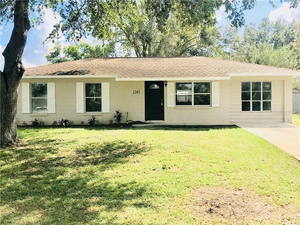 1245 Cedar Ave., Tavares, FL 32778