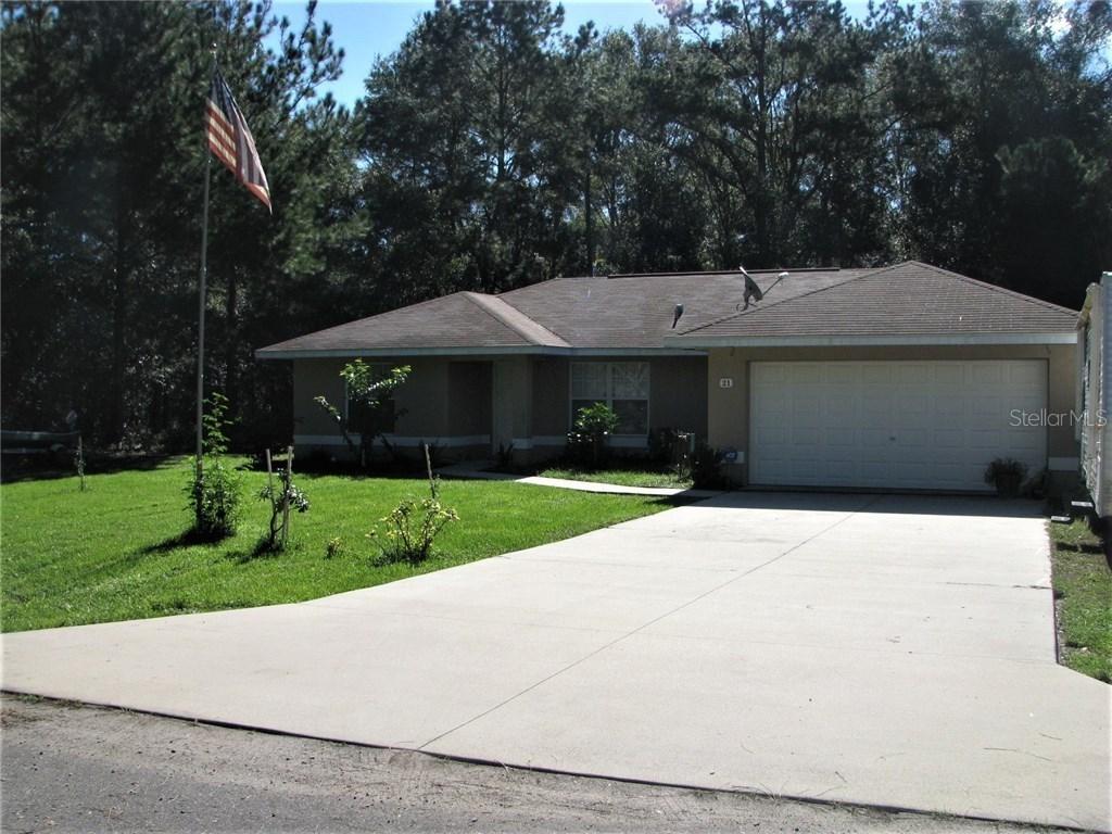 21 Sequoia Loop Ct., Ocklawaha, FL 32179