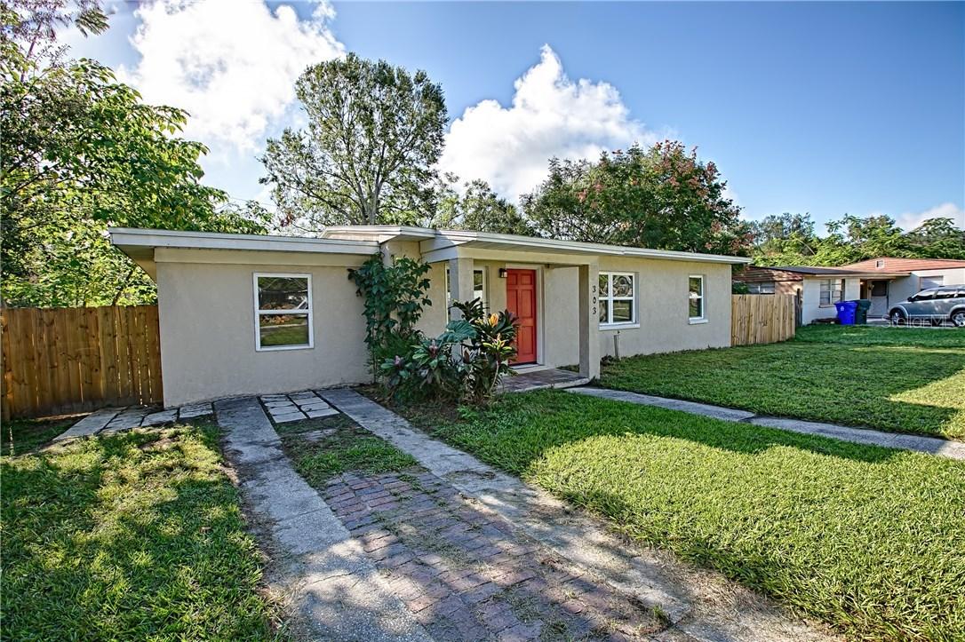 303 Carolyn Dr., Lakeland, FL 33803