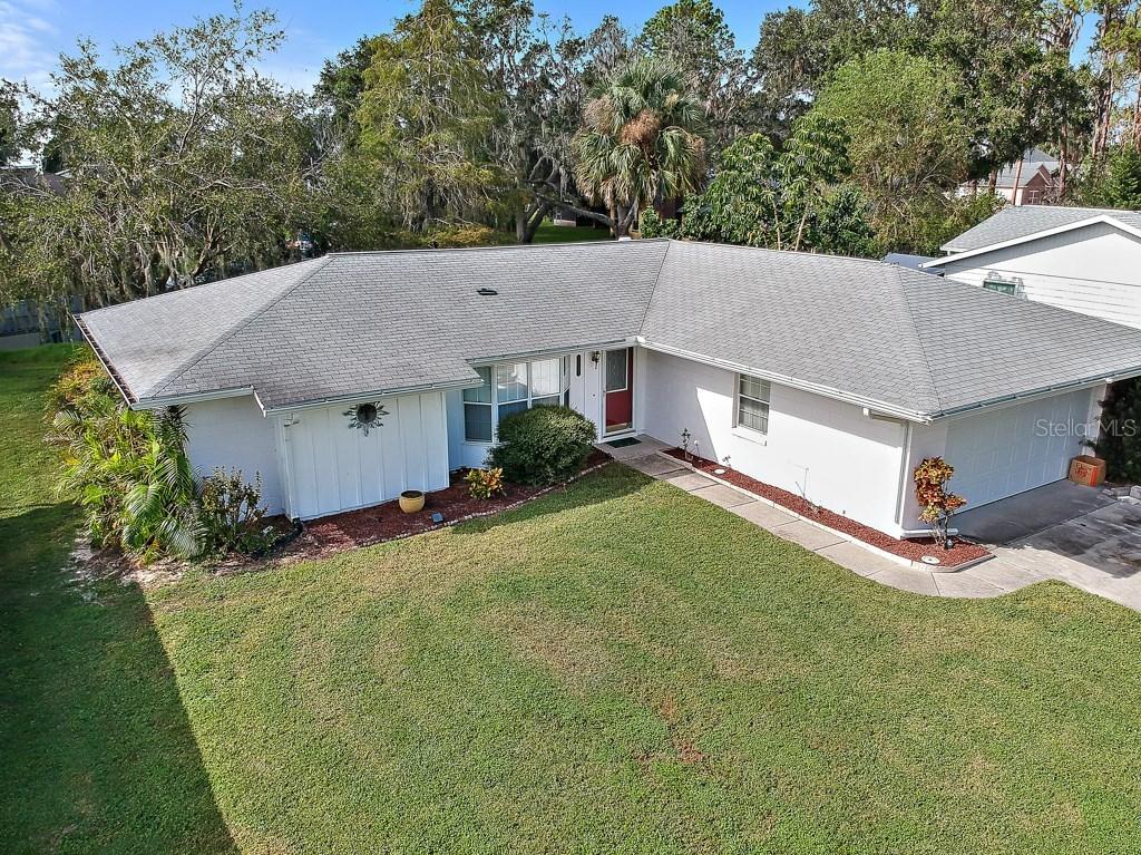 32621 Lake Eustis Dr., Tavares, FL 32778