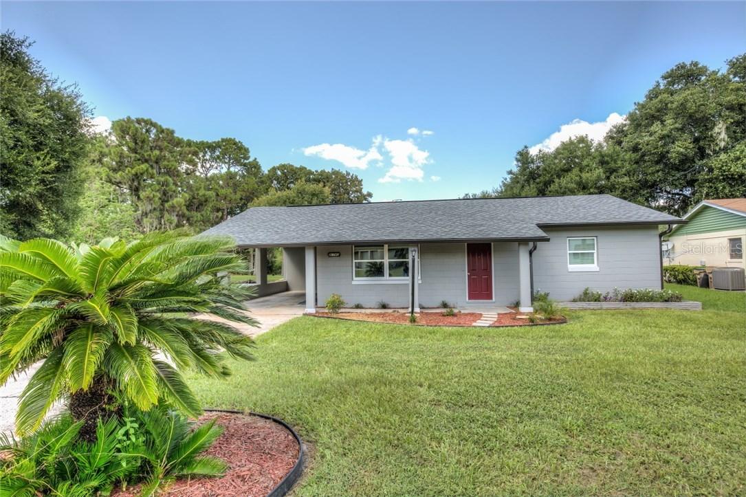 31742 Tropical Shores Dr., Tavares, FL 32778