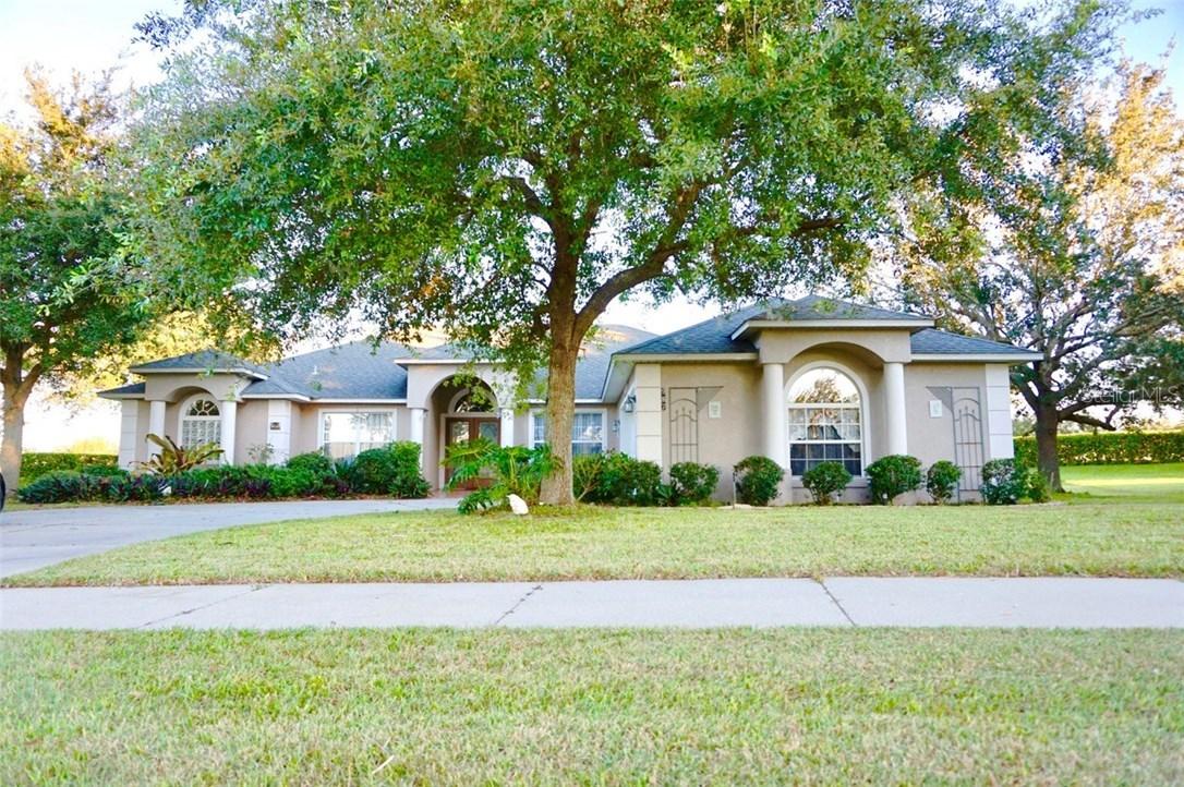 987 Princeton Dr., Clermont, FL 34711