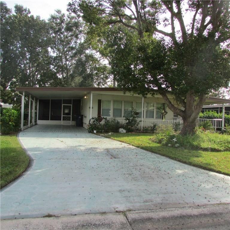 1050 Capella Dr., Tavares, FL 32778