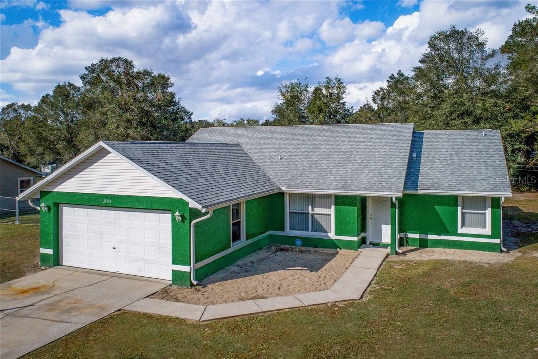 25123 Adair Ave., Sorrento, FL 32776