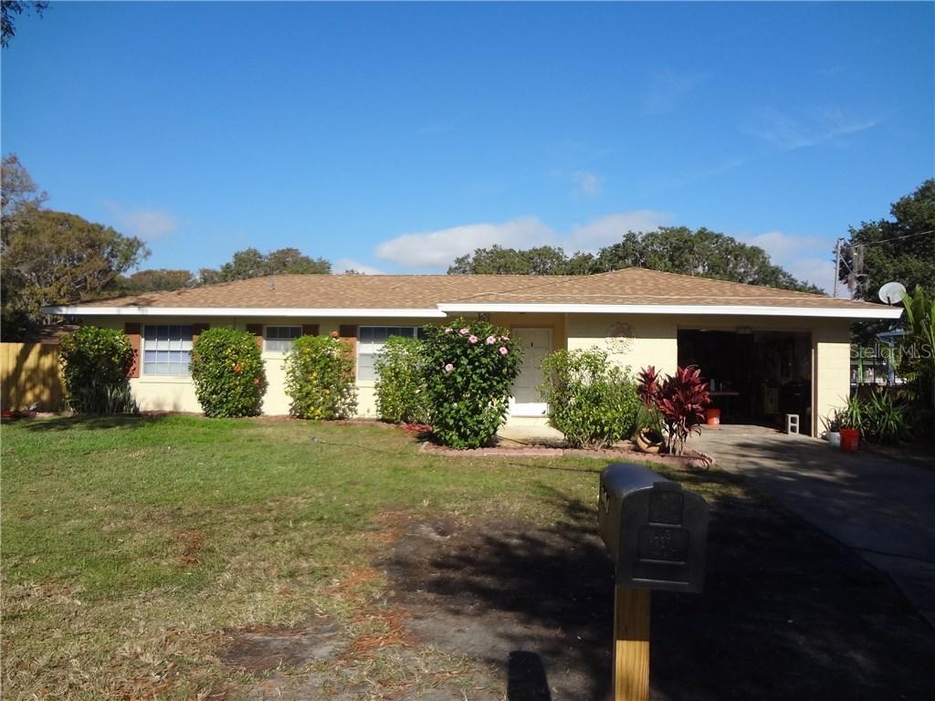 31912 Tropical Shores Dr., Tavares, FL 32778