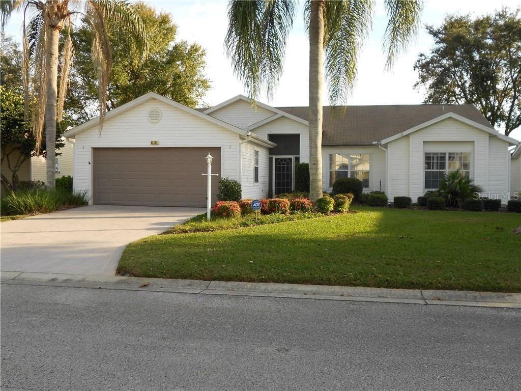 25221 Lost Oak Cir., Leesburg, FL 34748