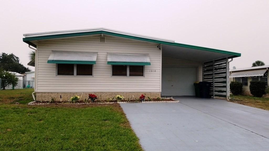 1016 Belmont Cir., Tavares, FL 32778