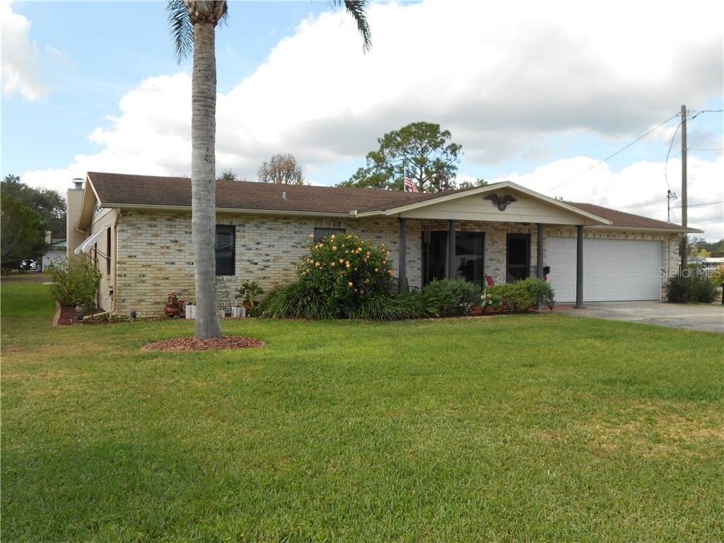 32113 Perch Ave., Tavares, FL 32778