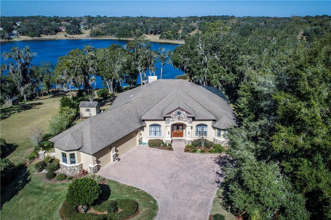 2007 Country Club Dr., Eustis, FL 32726