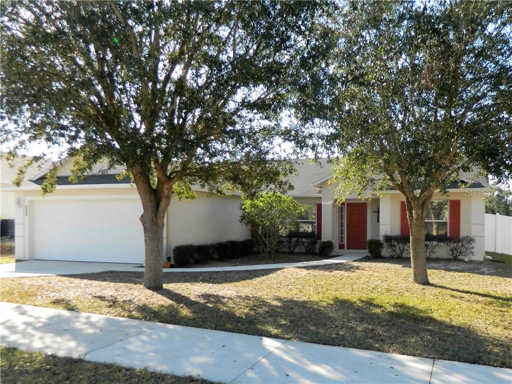 813 Breezy Lake Way, Minneola, FL 34715
