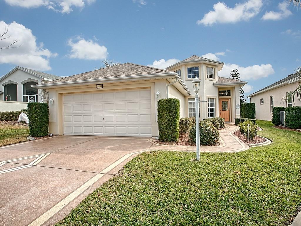 5438 Bounty Cir., Tavares, FL 32778