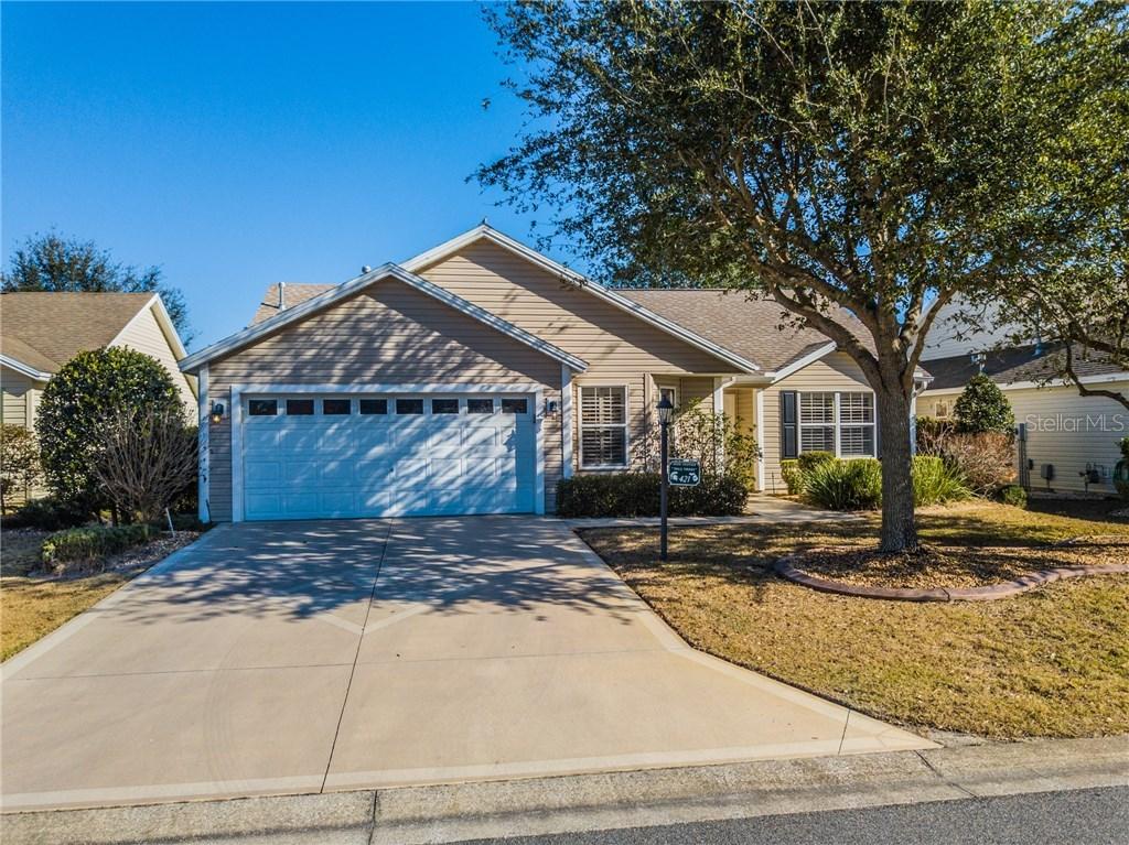 421 Arcadia Lakes Dr., The Villages, FL 32162