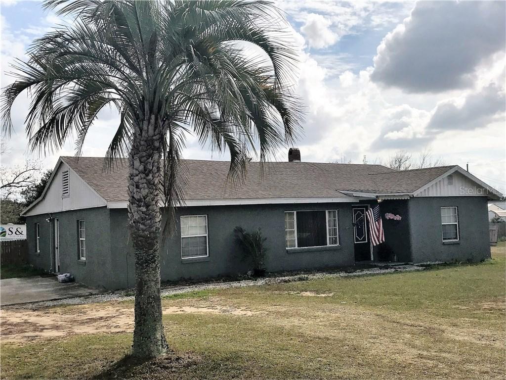 1120 Dora Ave., Tavares, FL 32778