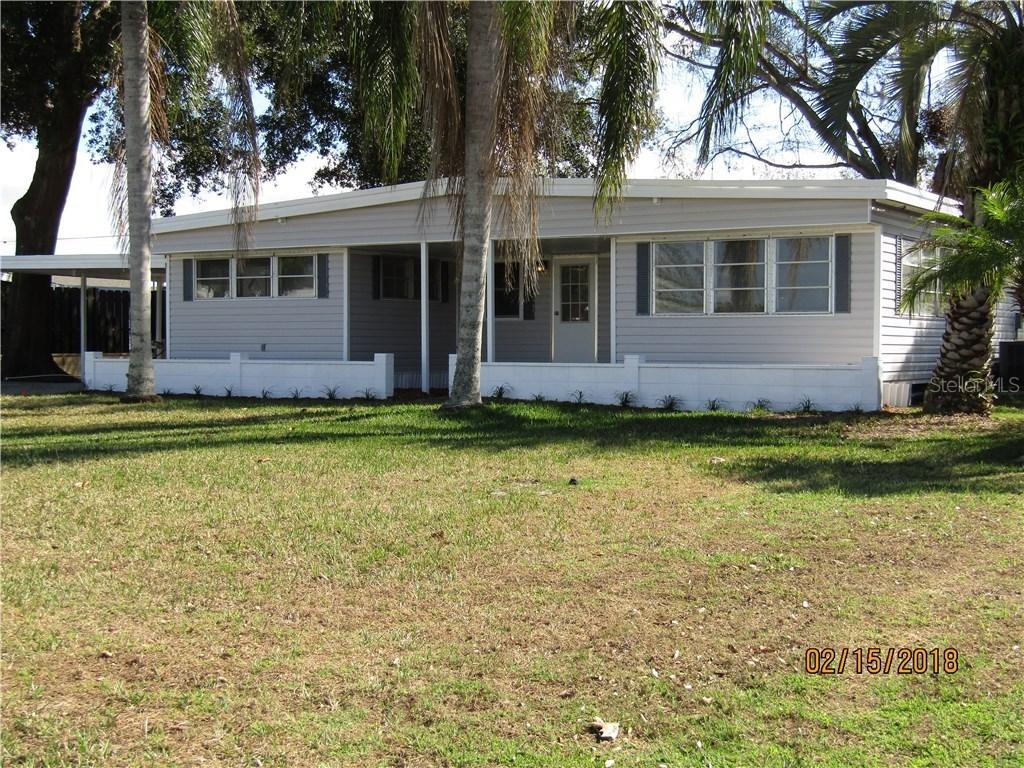 11504 Hickory Ln., Tavares, FL 32778