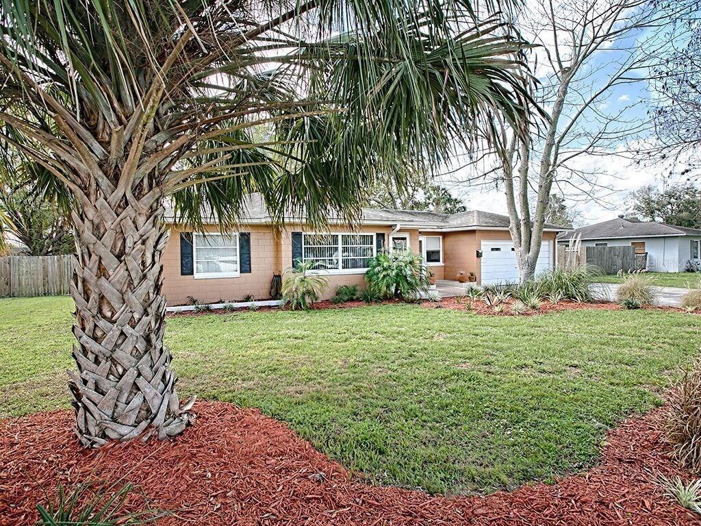 2668 Eastland Rd., Mount Dora, FL 32757