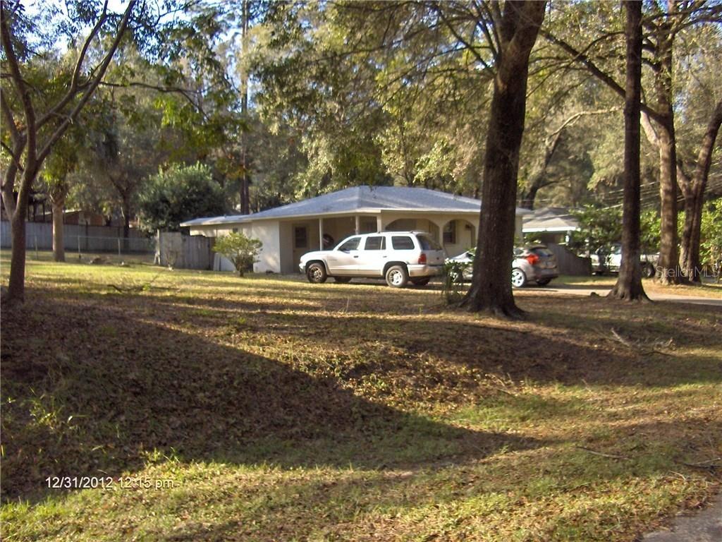 25200 Quaker Ridge Ave., Mount Plymouth, FL 32776