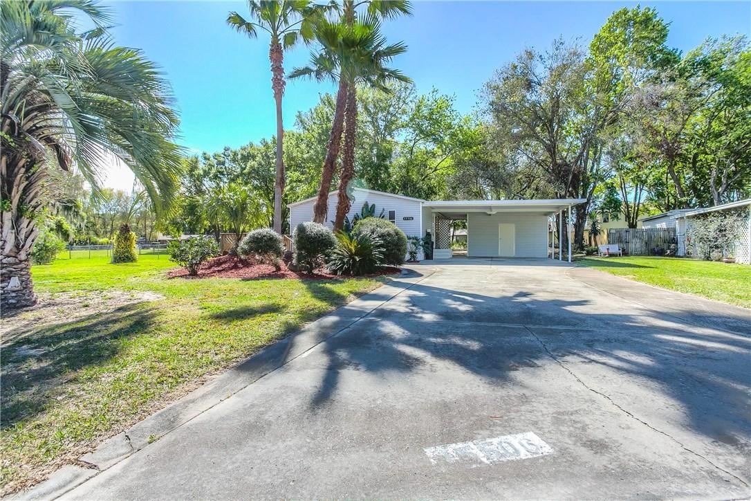 15506 Carrolls Ct., Tavares, FL 32778