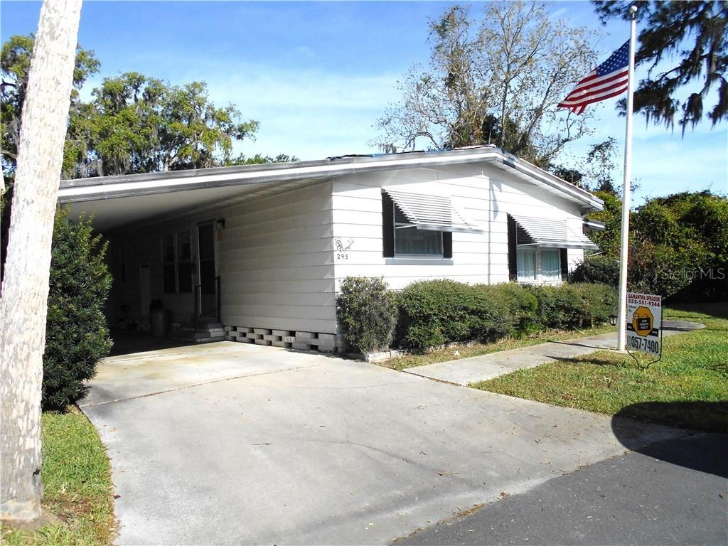 295 Country Gardens Dr., Eustis, FL 32726