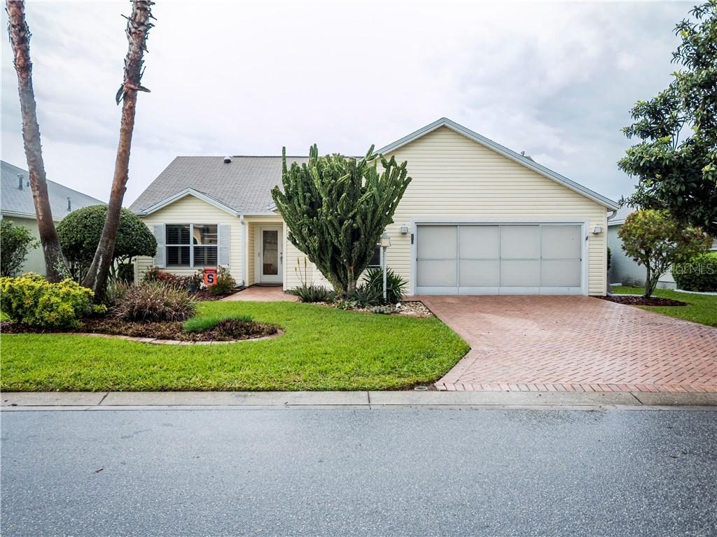 858 Oak Forest Dr., The Villages, FL 32162