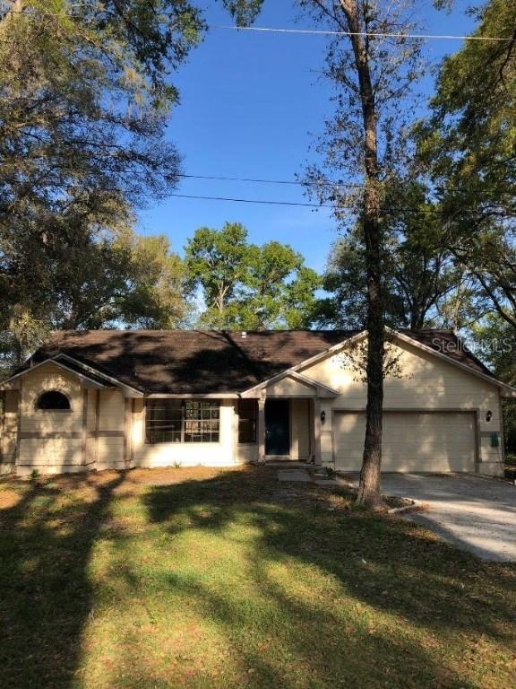 31237 Chevy Chase Dr., Sorrento, FL 32776
