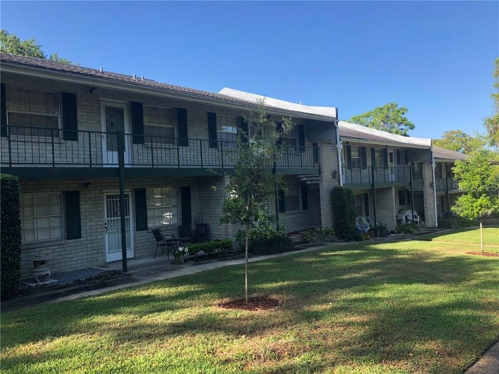 200 E 10th Ave. #8, Mount Dora, FL 32757