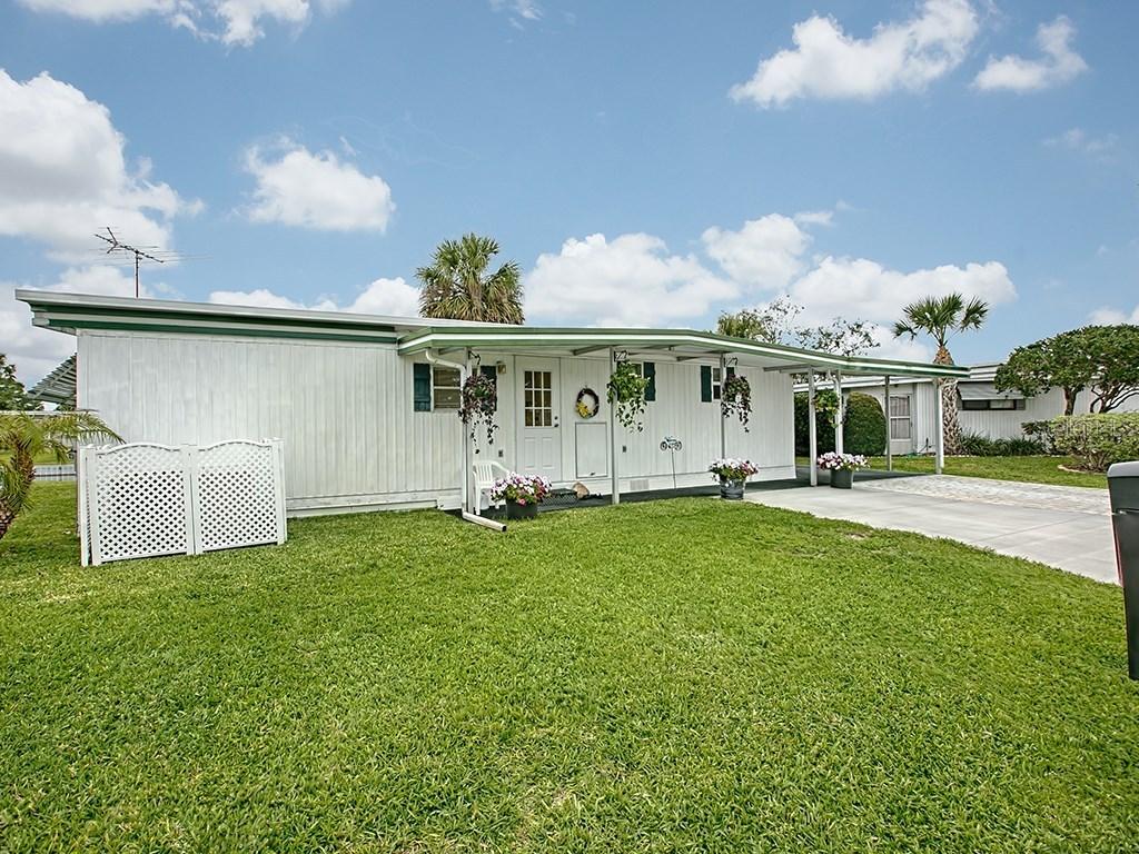 1031 Southland Dr., Tavares, FL 32778