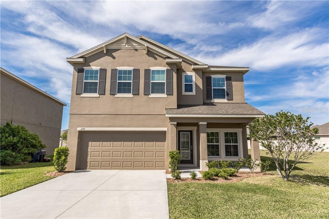 278 Blue Cypress Dr., Groveland, FL 34736