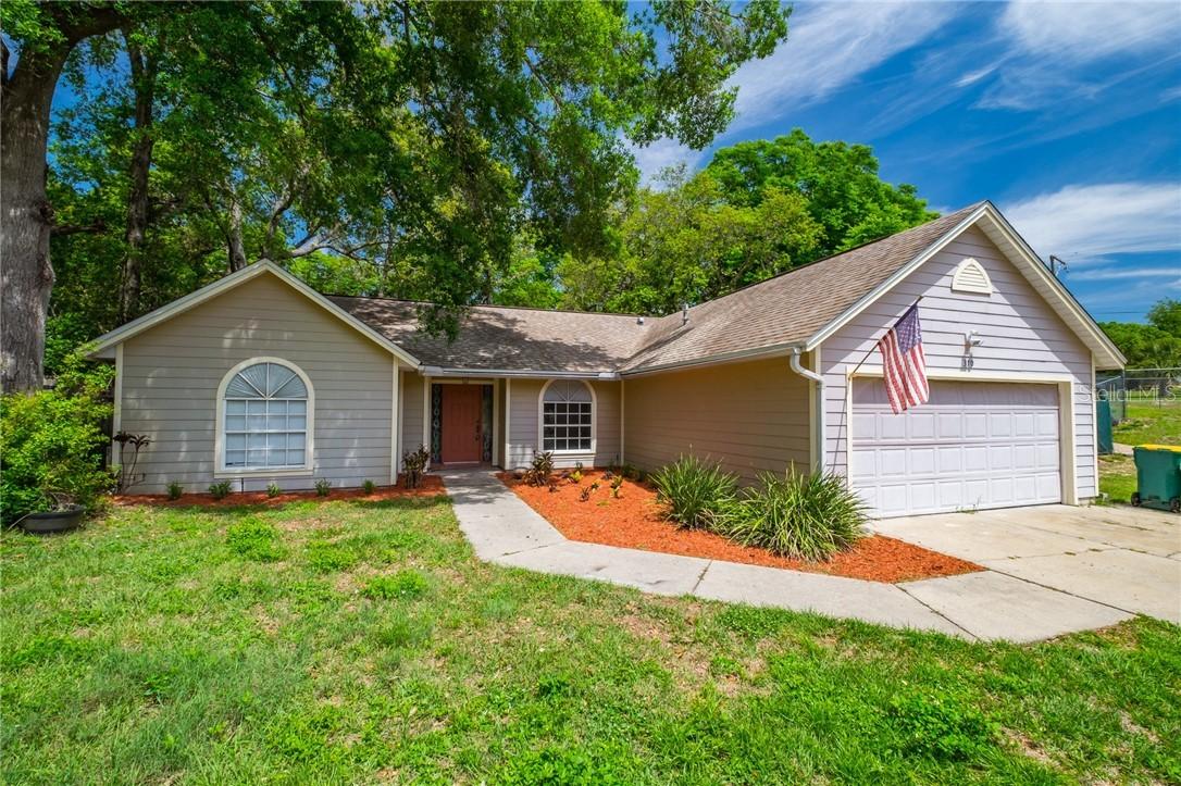 370 S Cobble Ct., Mount Dora, FL 32757