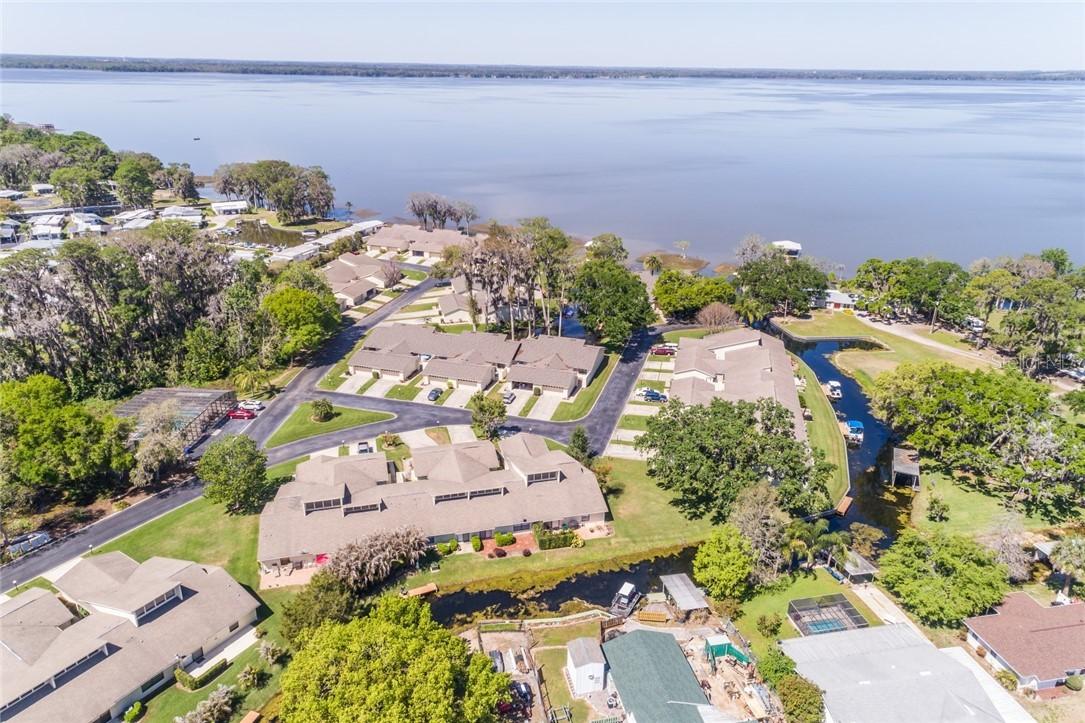 2239 Cypress Ct. #D2, Tavares, FL 32778