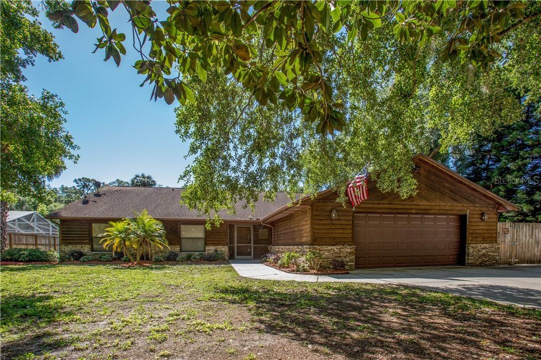 28024 Tammi Dr., Tavares, FL 32778