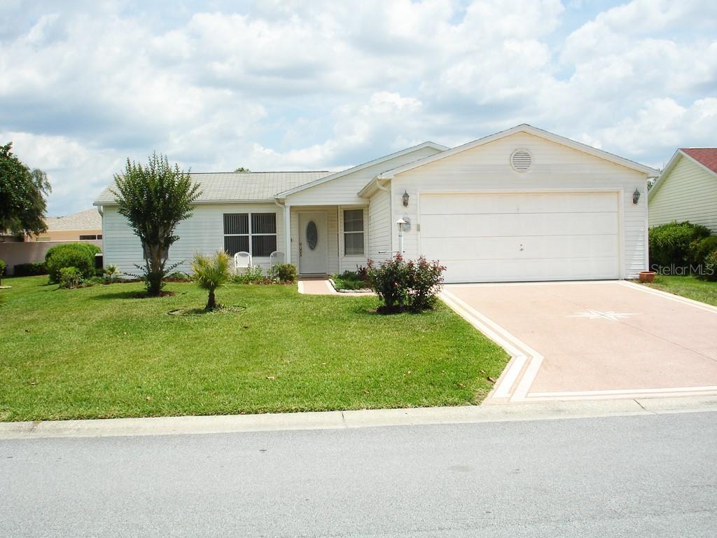 819 Camino Del Rey Dr., The Villages, FL 32159