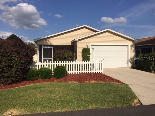 429 Ingleside Dr., The Villages, FL 32162