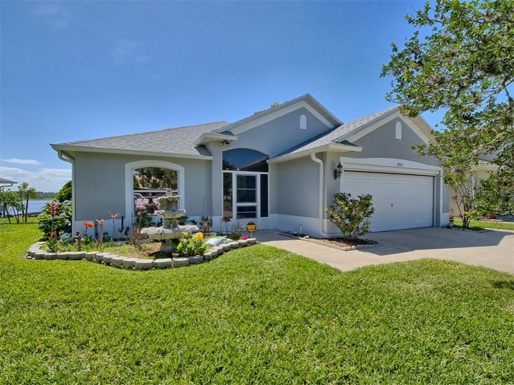 1733 Lake Villa Dr., Tavares, FL 32778