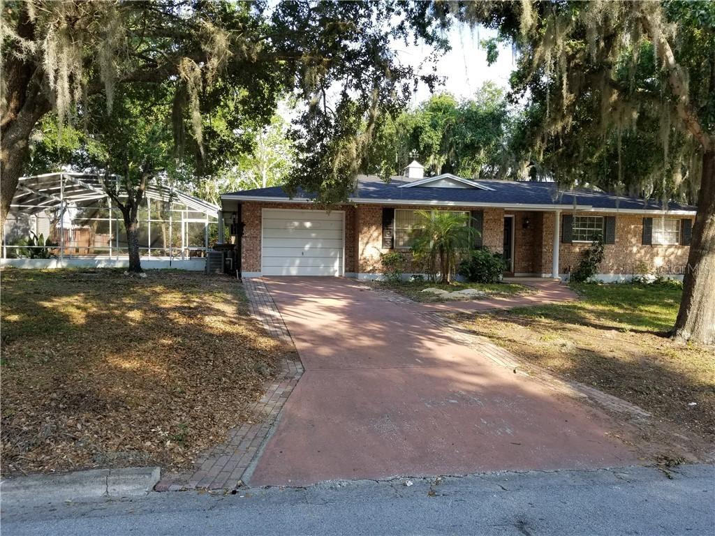555 South Lake Ave., Groveland, FL 34736