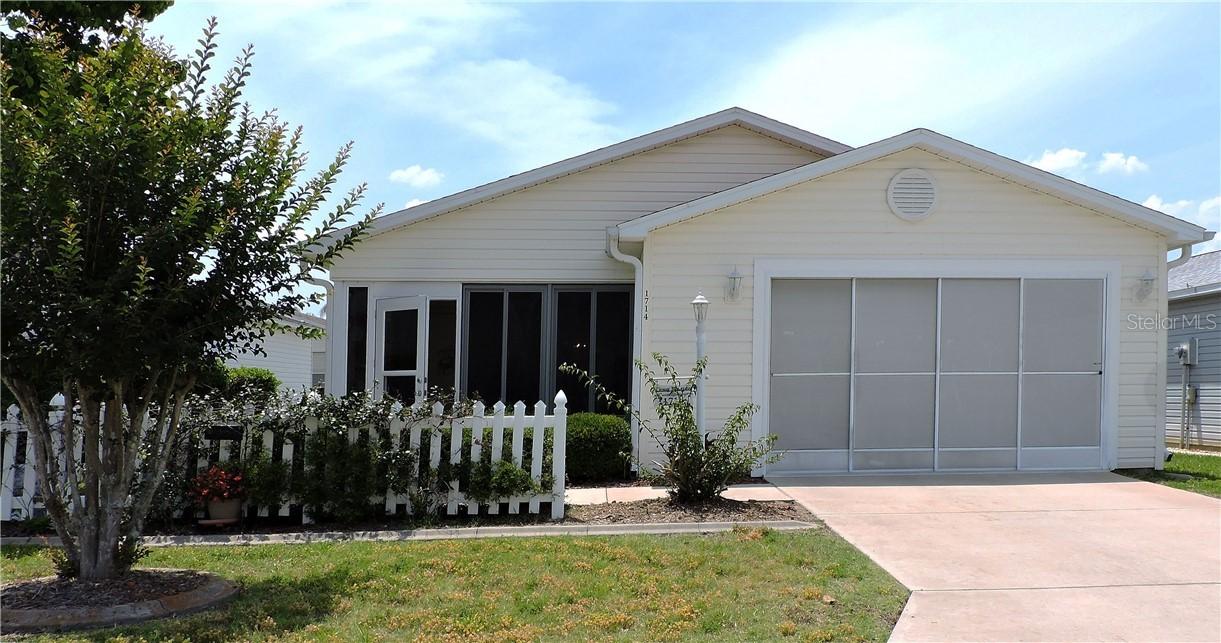 1714 Rosales Rd., The Villages, FL 32162