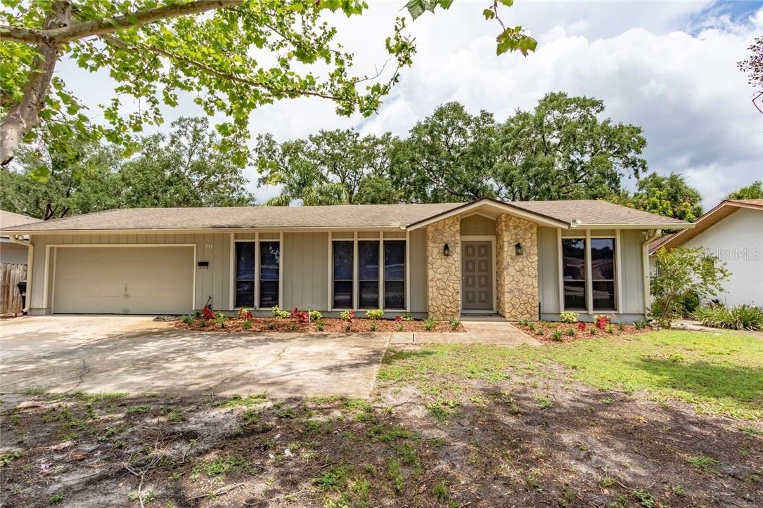 711 Gaston Foster Rd., Orlando, FL 32807