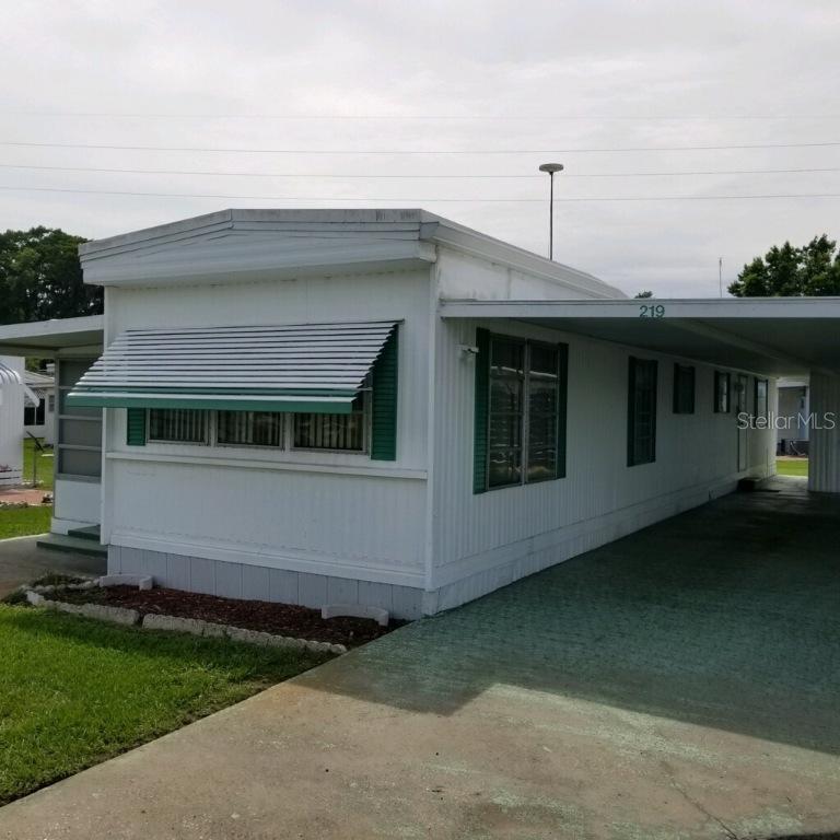 219 Rue De Paresse, Tavares, FL 32778