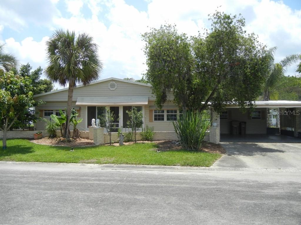 31643 Terrace Dr., Tavares, FL 32778