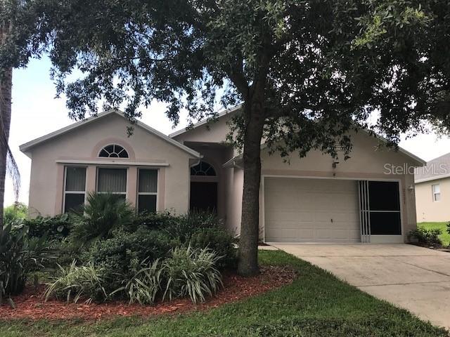 2221 Sandridge Cir., Eustis, FL 32726