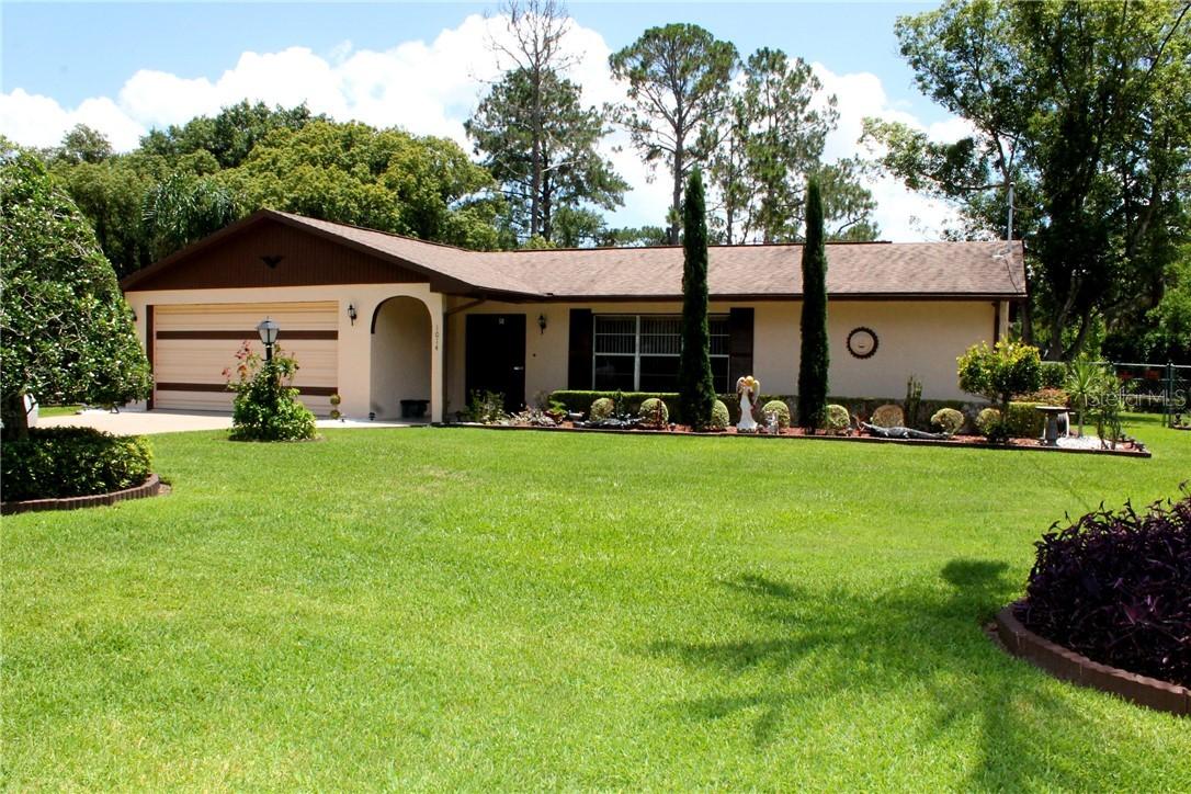 1014 Pine Meadows Golf Course Rd., Eustis, FL 32726