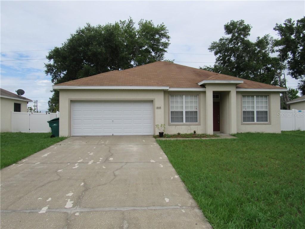 217 Bluff Pass Dr., Eustis, FL 32726