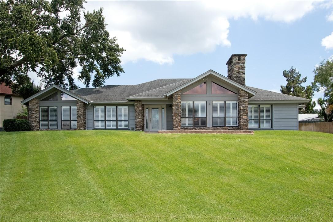 3004 Lake Woodward Dr., Eustis, FL 32726